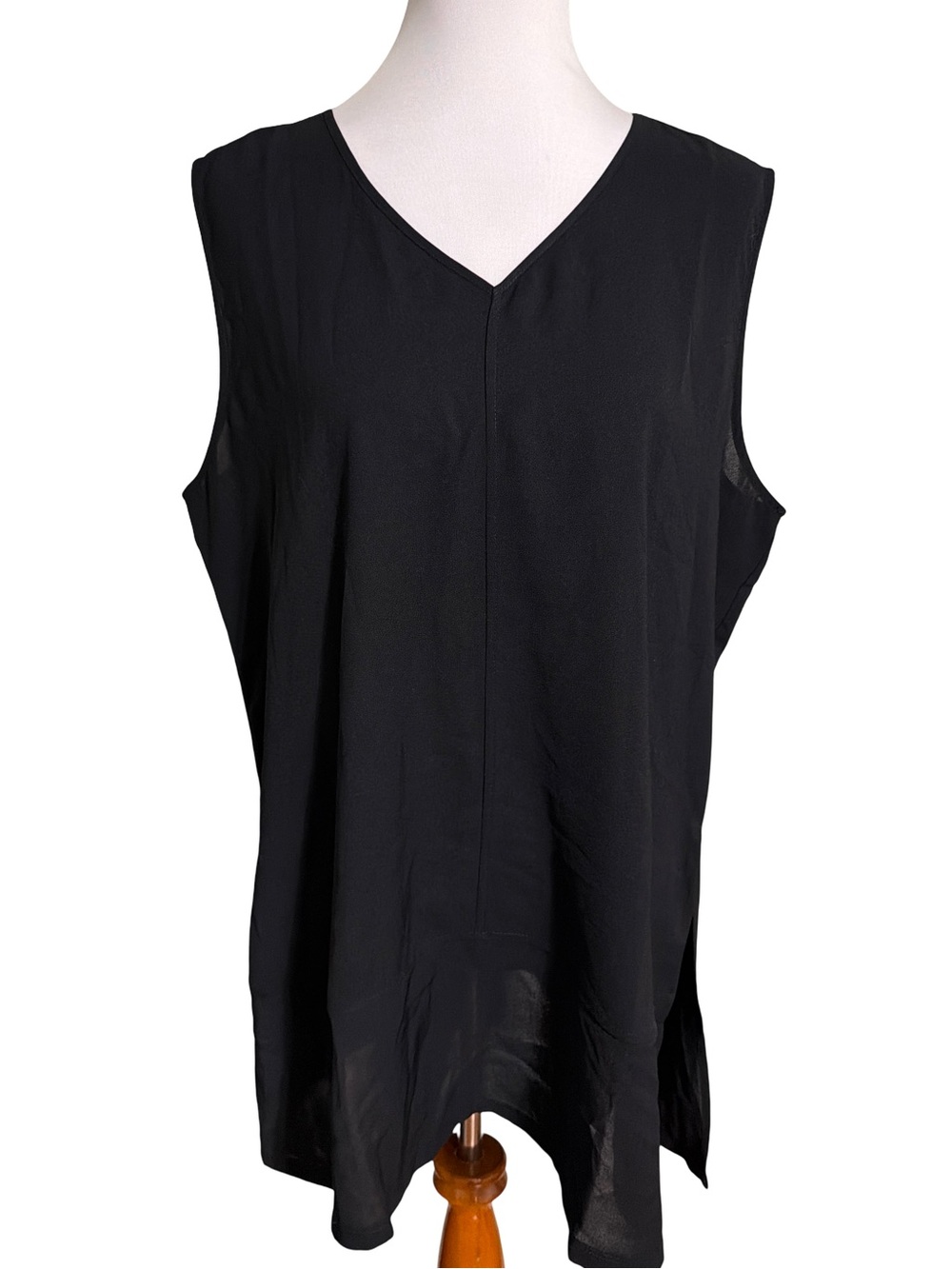 Marla Wynne Black V-Neck Sleeveless Tunic Camisole